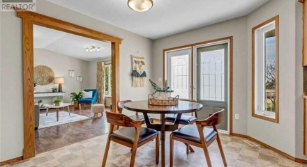 Residential - Single Family Home - Medicine Hat, Canada - Canada