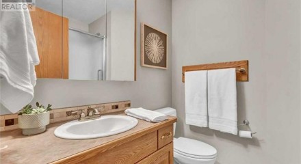 Residential - Single Family Home - Medicine Hat, Canada - Canada