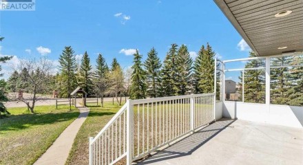 Residential - Single Family Home - Medicine Hat, Canada - Canada