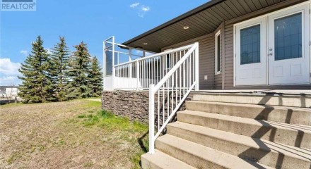 Residential - Single Family Home - Medicine Hat, Canada - Canada