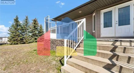 Residential - Single Family Home - Medicine Hat, Canada - Canada