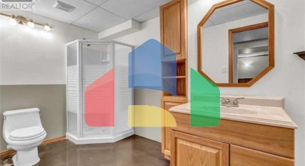 Residential - Single Family Home - Medicine Hat, Canada - Canada