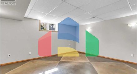 Residential - Single Family Home - Medicine Hat, Canada - Canada