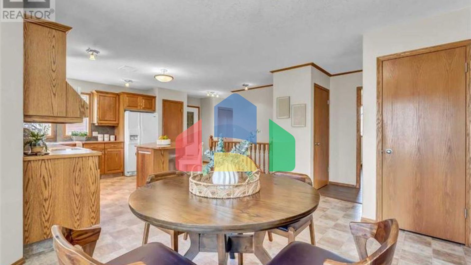 Residential - Single Family Home - Medicine Hat, Canada - Canada