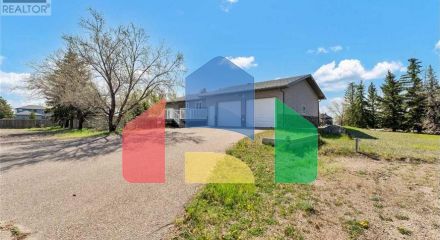 Residential - Single Family Home - Medicine Hat, Canada - Canada