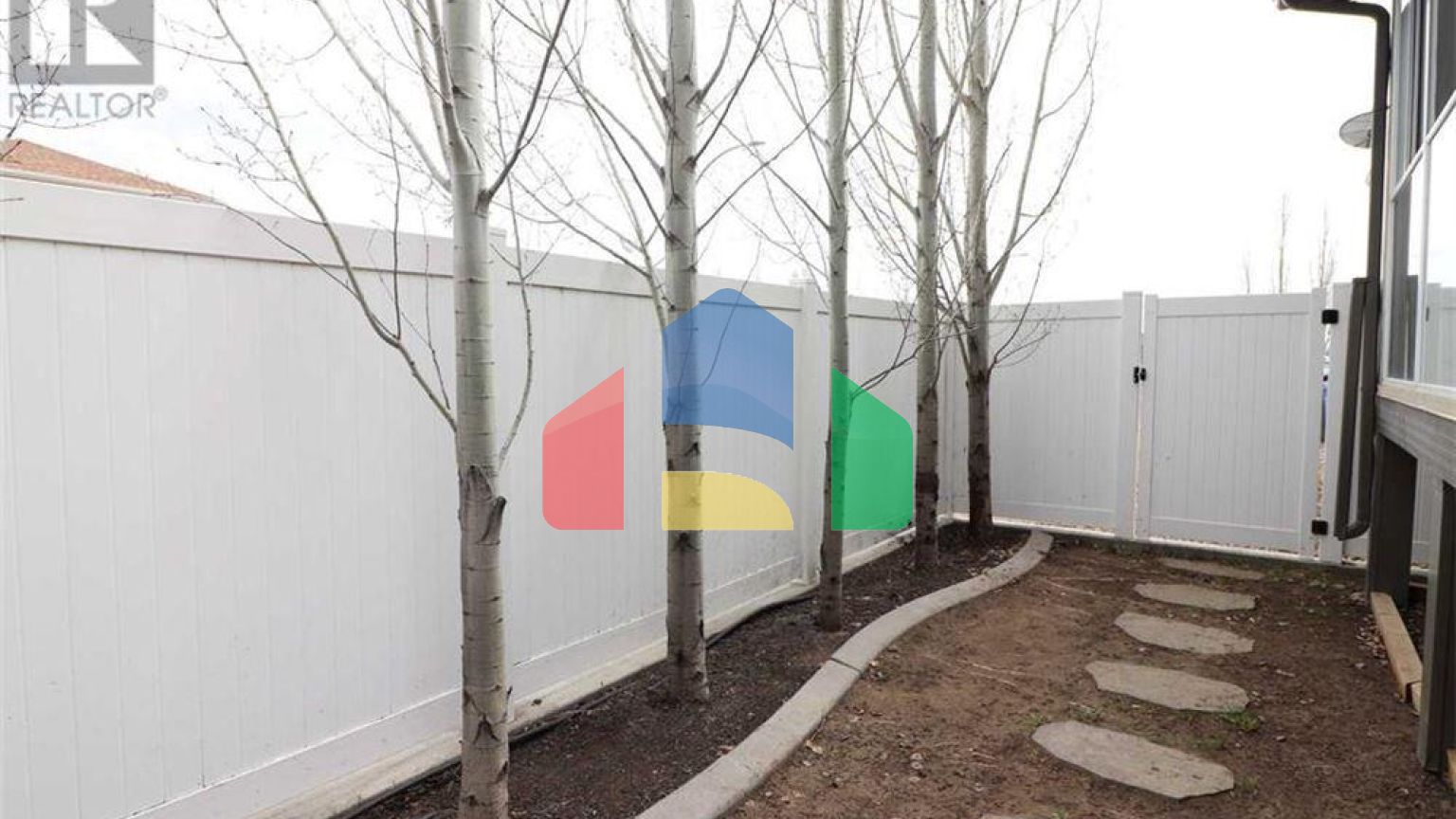 Residential - Single Family Home - Medicine Hat, Canada - Canada