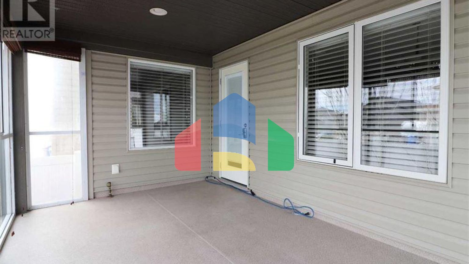 Residential - Single Family Home - Medicine Hat, Canada - Canada