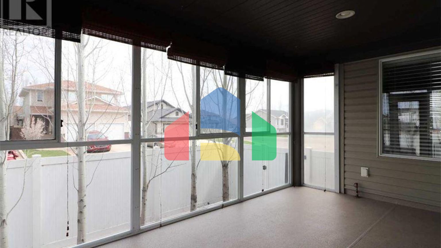 Residential - Single Family Home - Medicine Hat, Canada - Canada