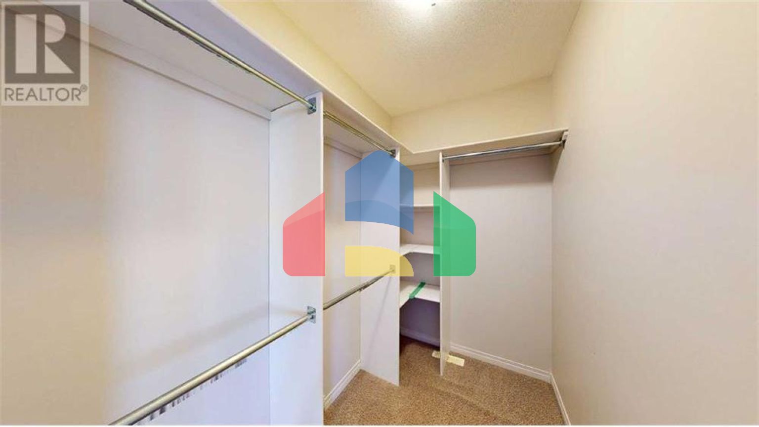 Residential - Single Family Home - Medicine Hat, Canada - Canada