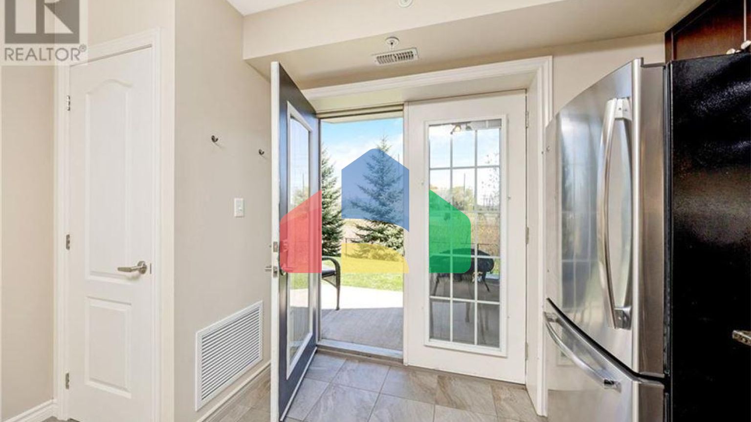 Residential - Condo/Apartment - Milton, Canada - Canada