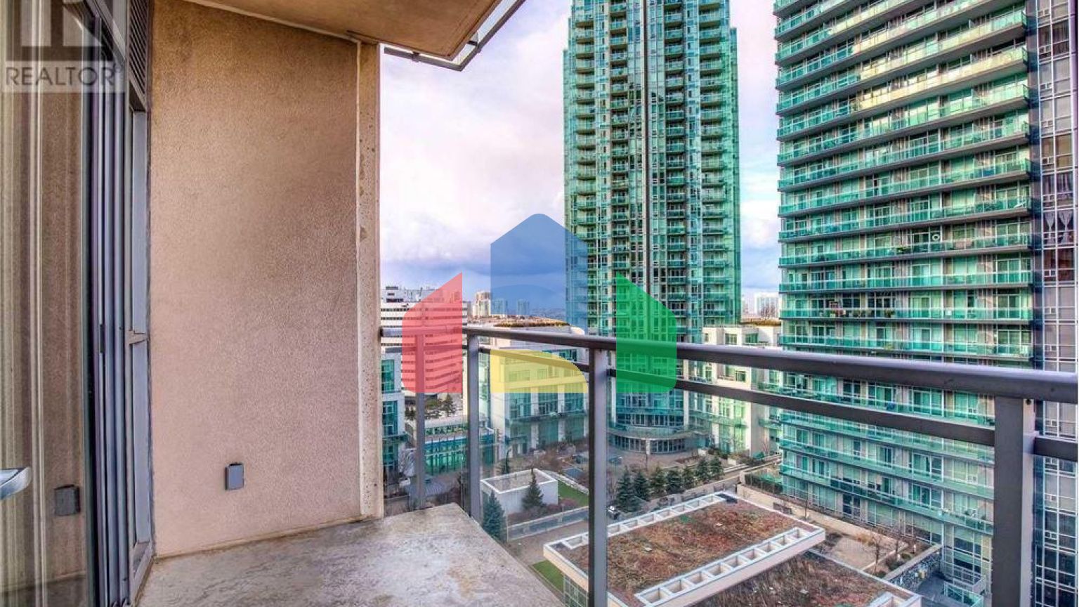 Residential - Single Family Home - Mississauga, Canada - Canada