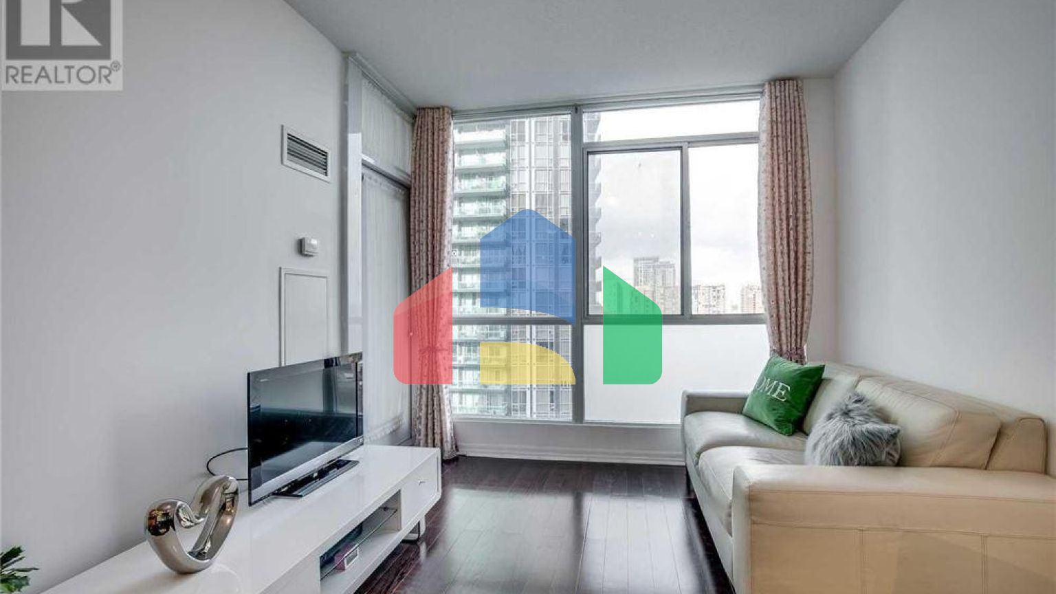 Residential - Single Family Home - Mississauga, Canada - Canada