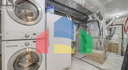 Residential - Multi-Family - Mississauga, Canada - Canada