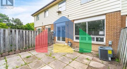 Residential - Townhouse - Mississauga, Canada - Canada