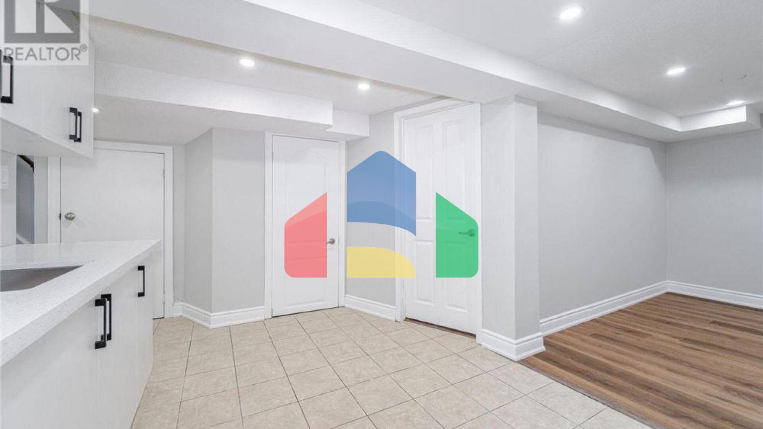 Residential - Townhouse - Mississauga, Canada - Canada