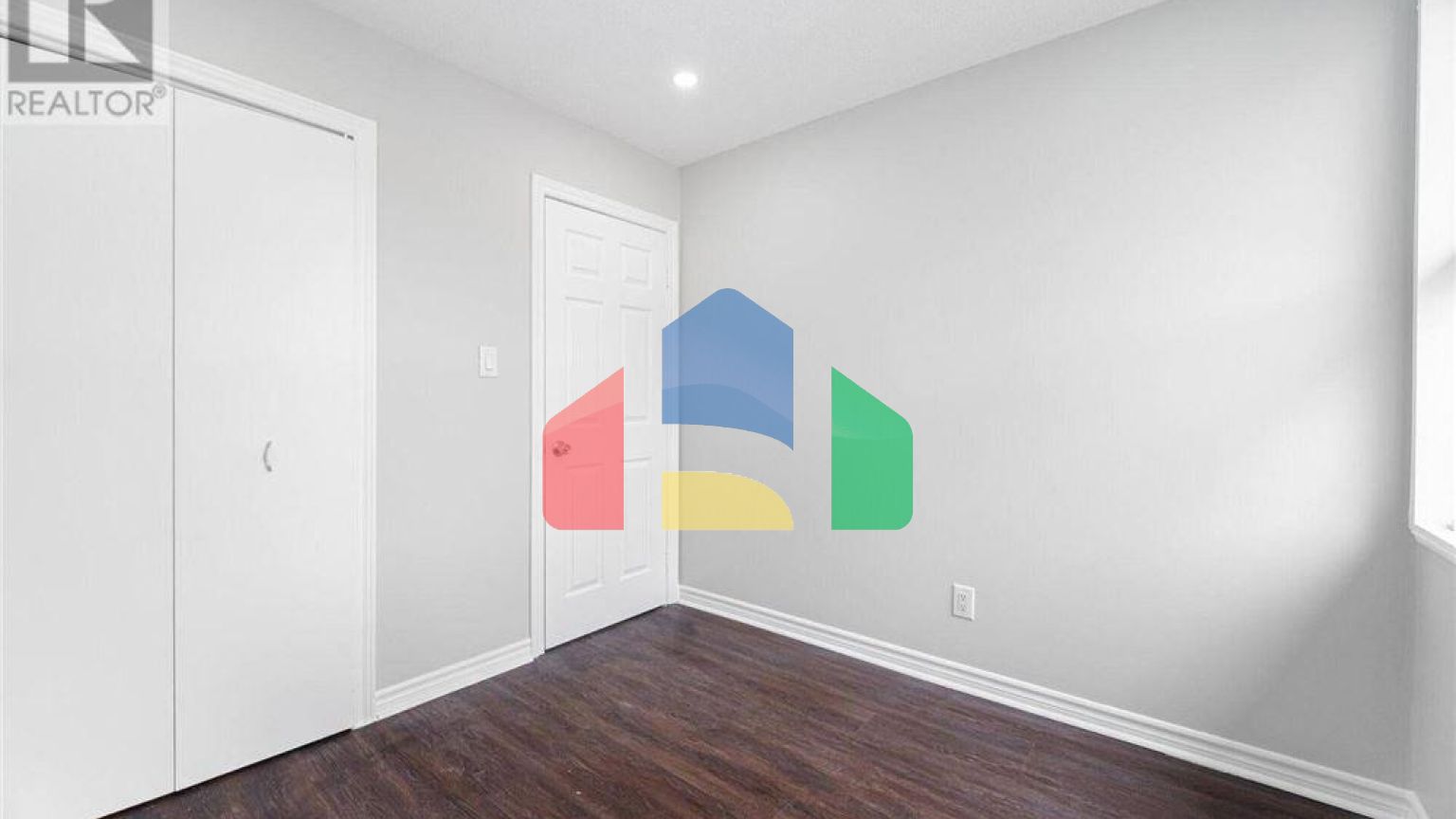 Residential - Townhouse - Mississauga, Canada - Canada