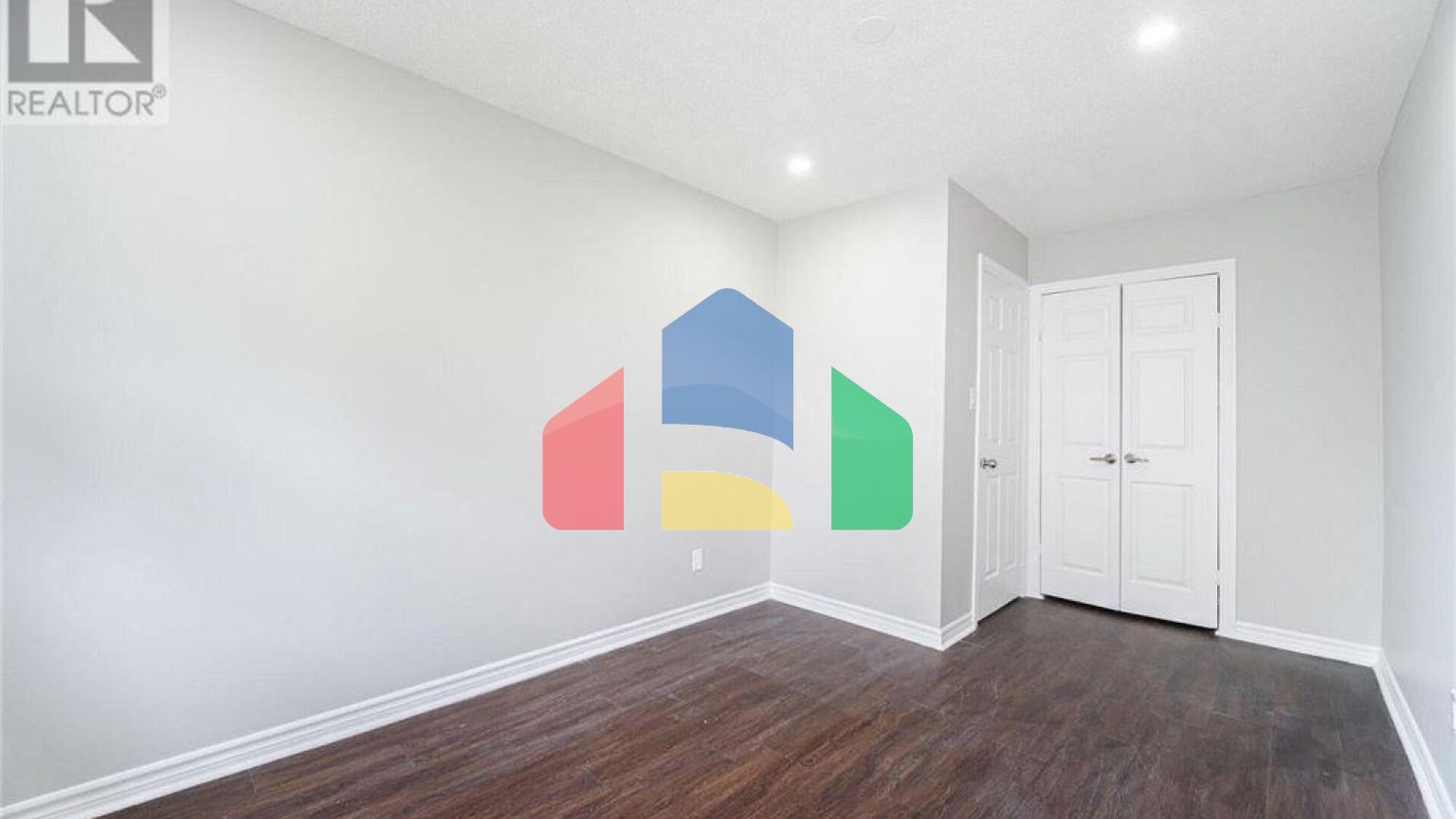 Residential - Townhouse - Mississauga, Canada - Canada