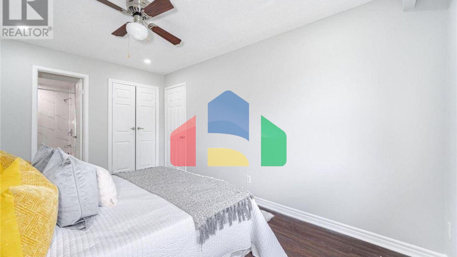 Residential - Townhouse - Mississauga, Canada - Canada