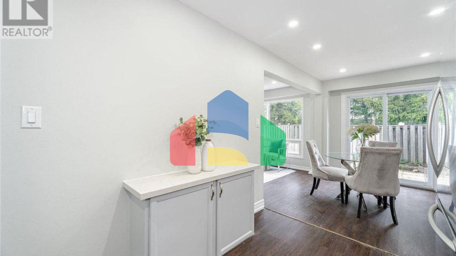 Residential - Townhouse - Mississauga, Canada - Canada