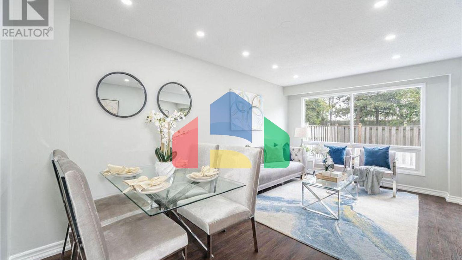 Residential - Townhouse - Mississauga, Canada - Canada