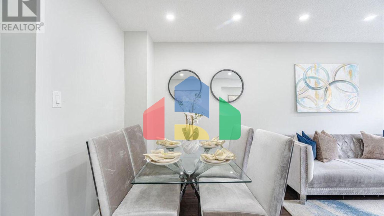 Residential - Townhouse - Mississauga, Canada - Canada