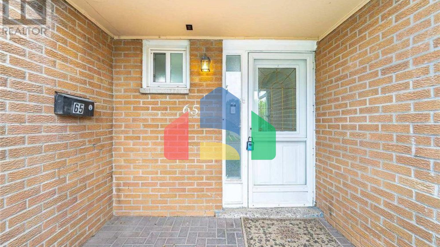 Residential - Townhouse - Mississauga, Canada - Canada