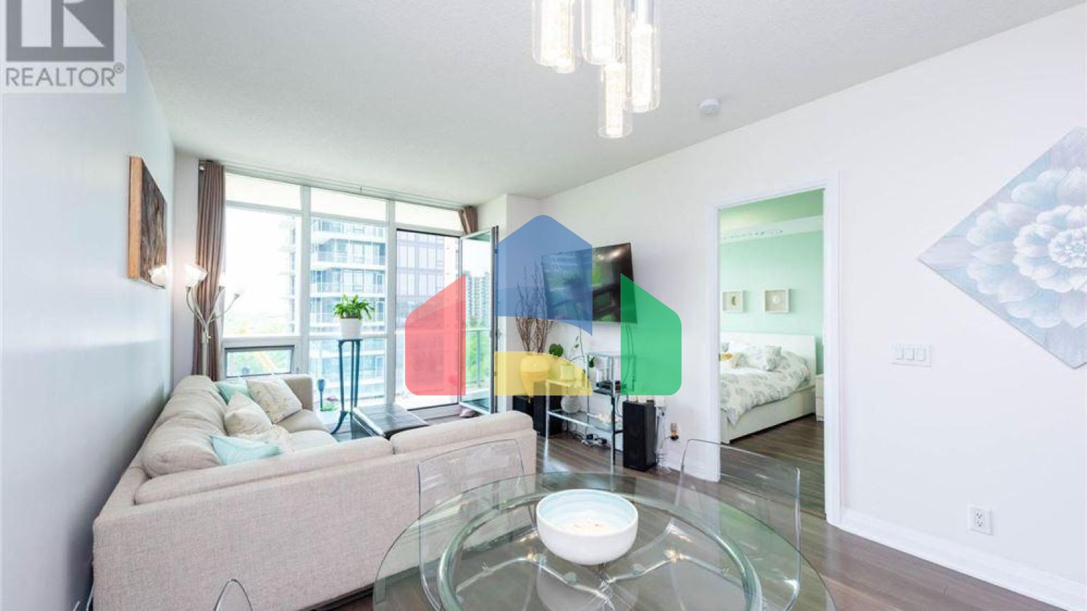 Residential - Single Family Home - Mississauga, Canada - Canada