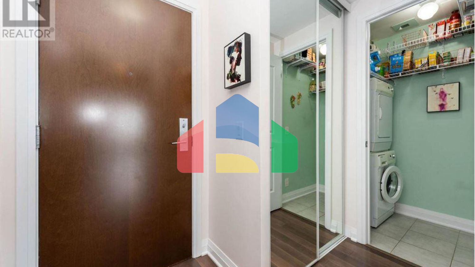 Residential - Single Family Home - Mississauga, Canada - Canada