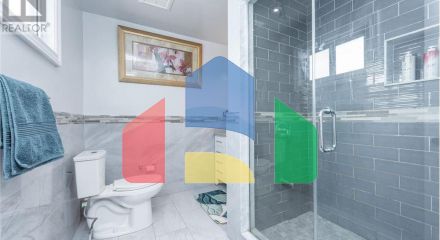 Residential - Single Family Home - Mississauga, Canada - Canada