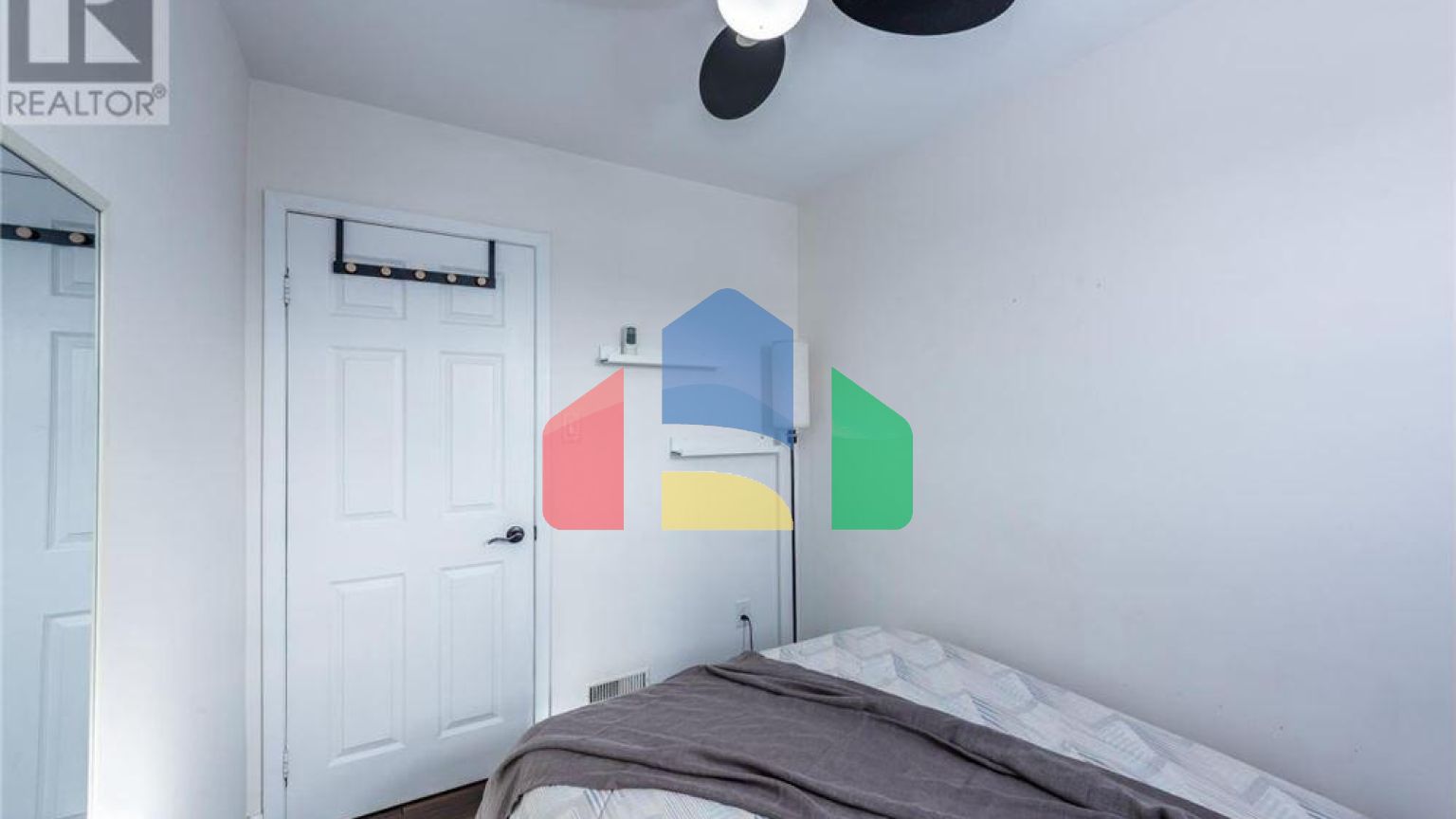 Residential - Single Family Home - Mississauga, Canada - Canada