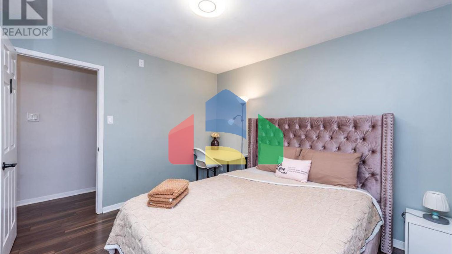 Residential - Single Family Home - Mississauga, Canada - Canada