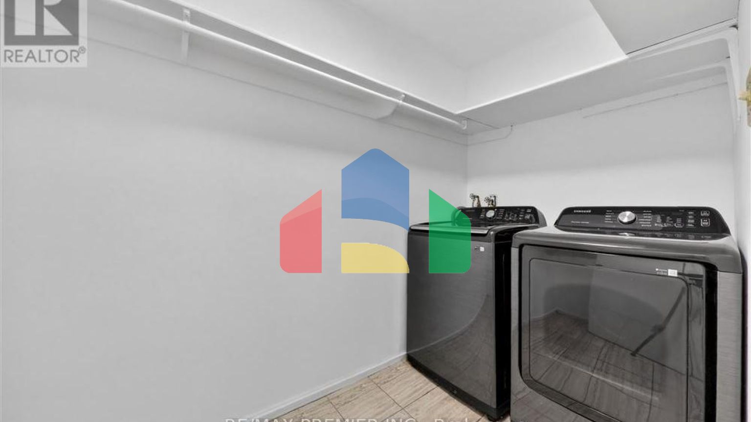 Residential - Condo/Apartment - Mississauga, Canada - Canada