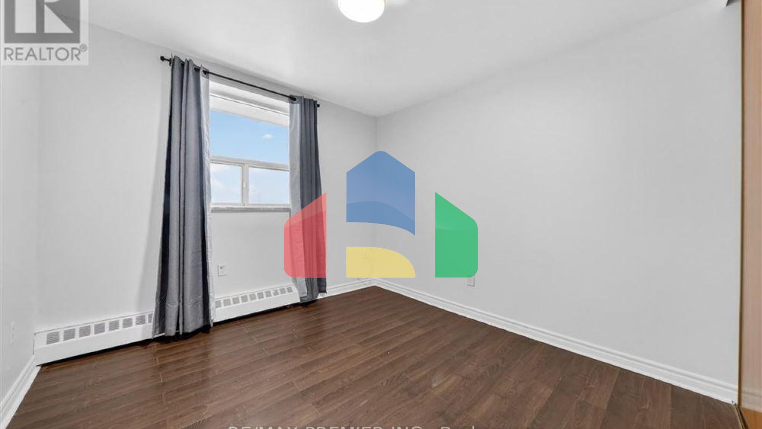 Residential - Condo/Apartment - Mississauga, Canada - Canada