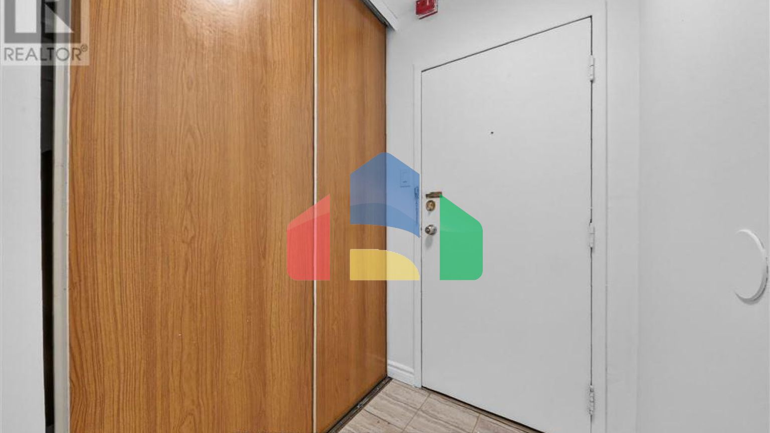 Residential - Condo/Apartment - Mississauga, Canada - Canada