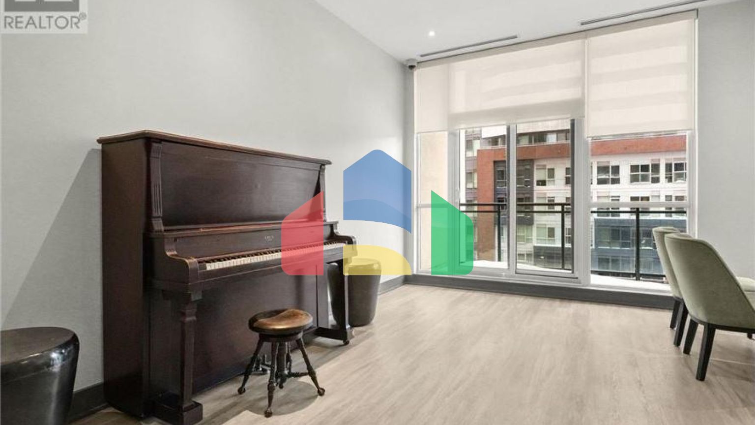 Residential - Single Family Home - Mississauga, Canada - Canada