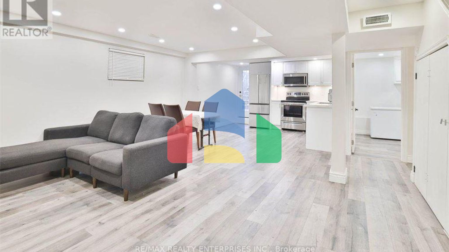 Residential - Single Family Home - Mississauga, Canada - Canada