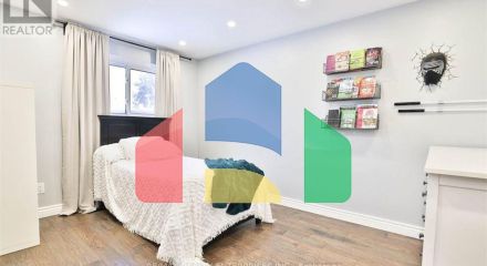 Residential - Single Family Home - Mississauga, Canada - Canada