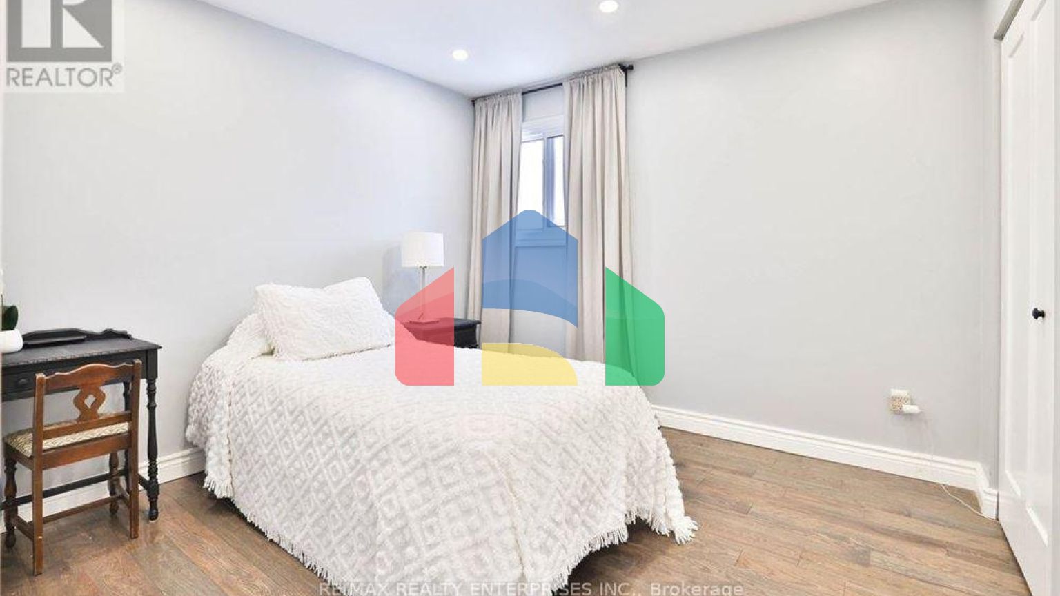 Residential - Single Family Home - Mississauga, Canada - Canada