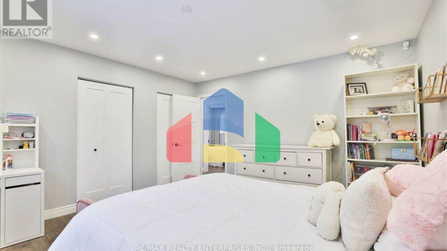 Residential - Single Family Home - Mississauga, Canada - Canada