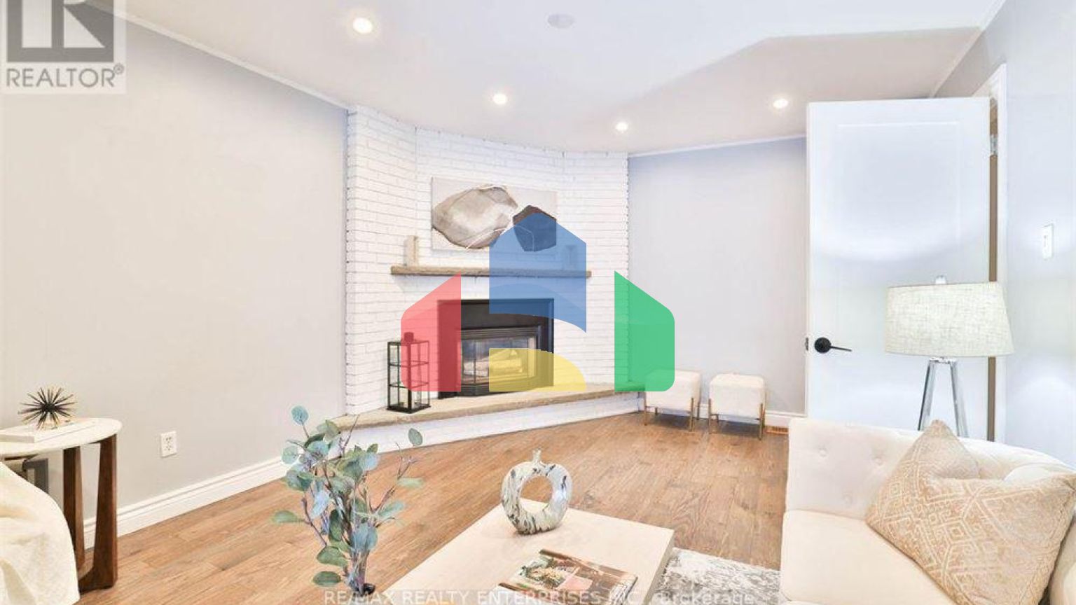 Residential - Single Family Home - Mississauga, Canada - Canada