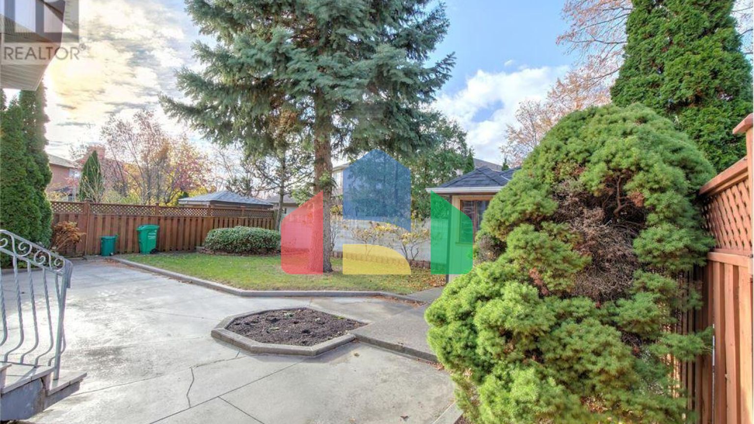 Residential - Single Family Home - Mississauga, Canada - Canada