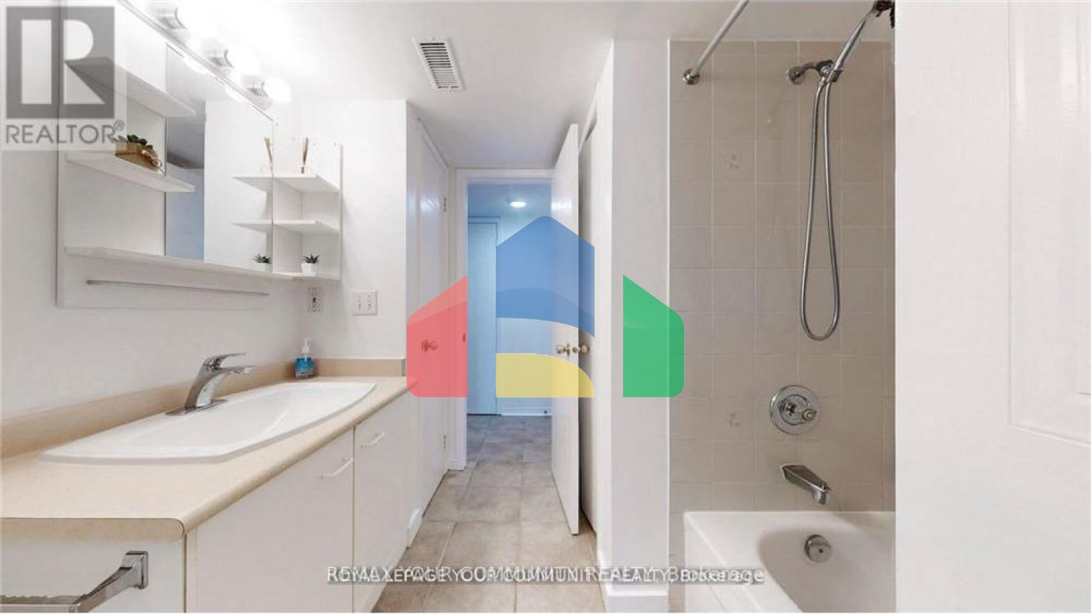 Residential - Condo/Apartment - Mississauga, Canada - Canada