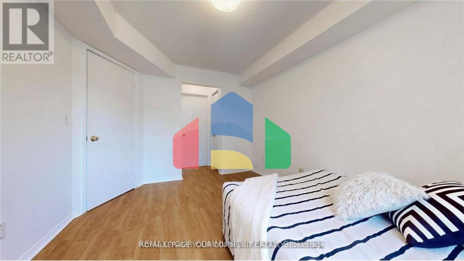 Residential - Condo/Apartment - Mississauga, Canada - Canada