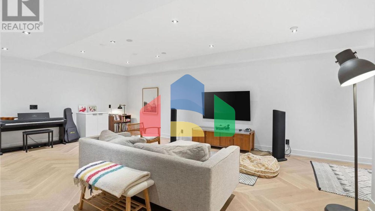 Residential - Single Family Home - Mississauga, Canada - Canada