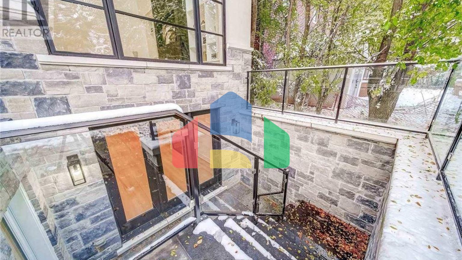 Residential - Single Family Home - Mississauga, Canada - Canada