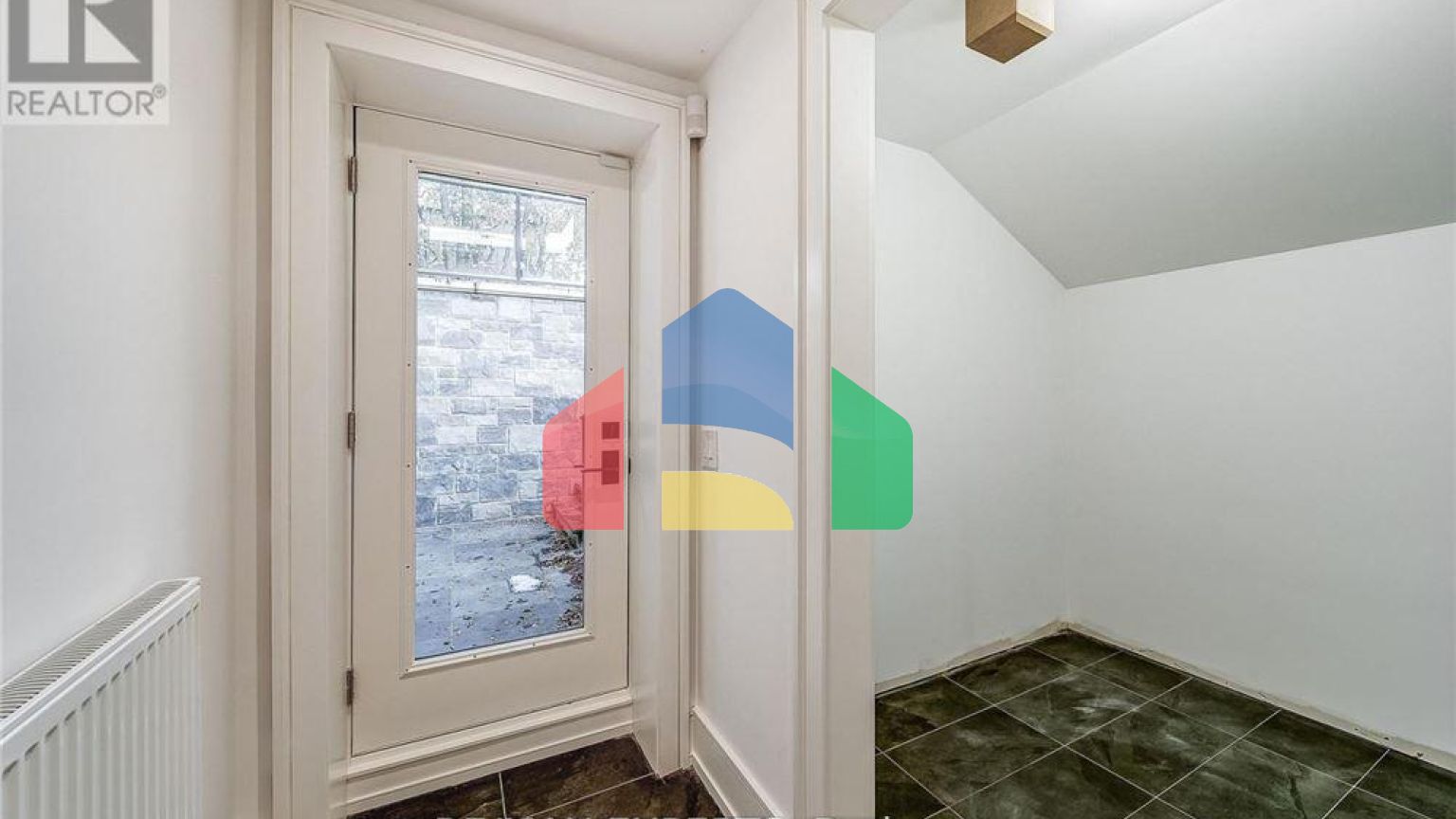 Residential - Single Family Home - Mississauga, Canada - Canada