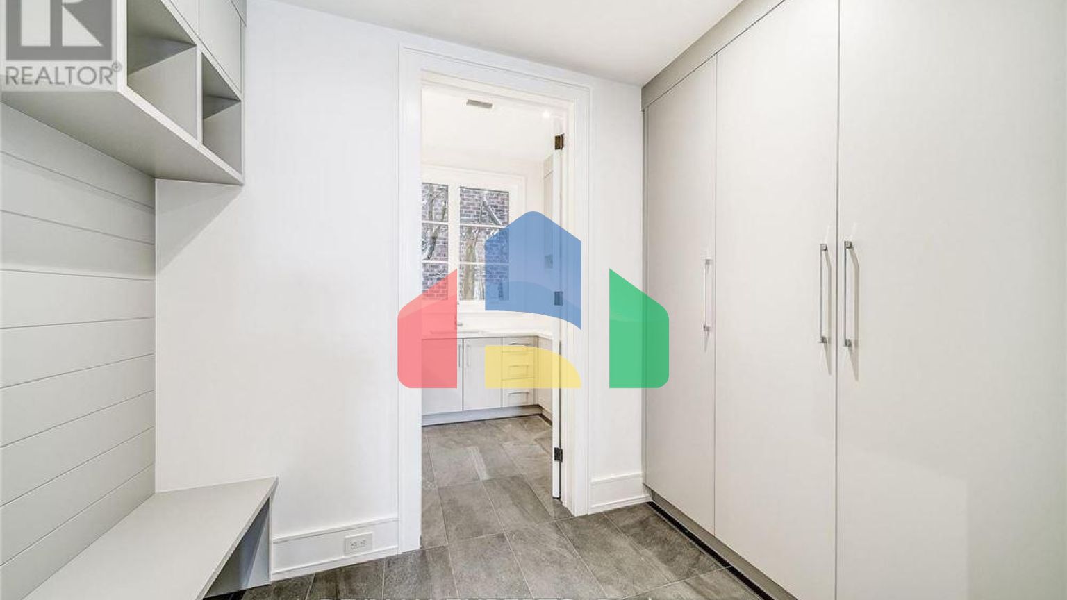 Residential - Single Family Home - Mississauga, Canada - Canada