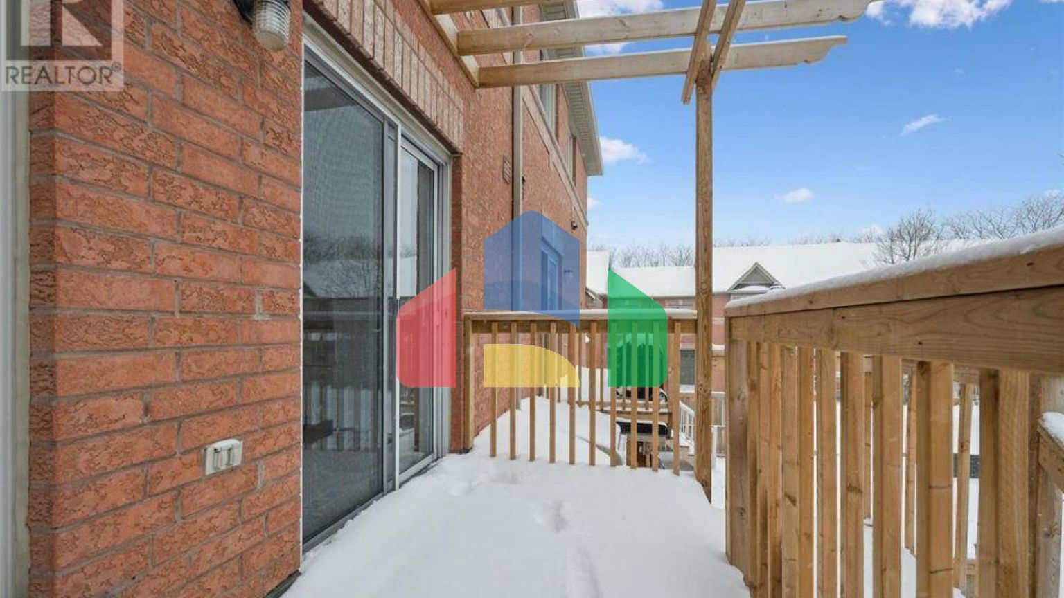 Residential - Townhouse - Mississauga, Canada - Canada