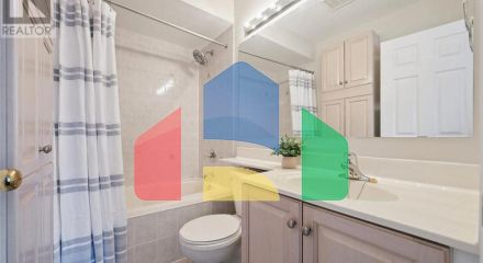 Residential - Townhouse - Mississauga, Canada - Canada