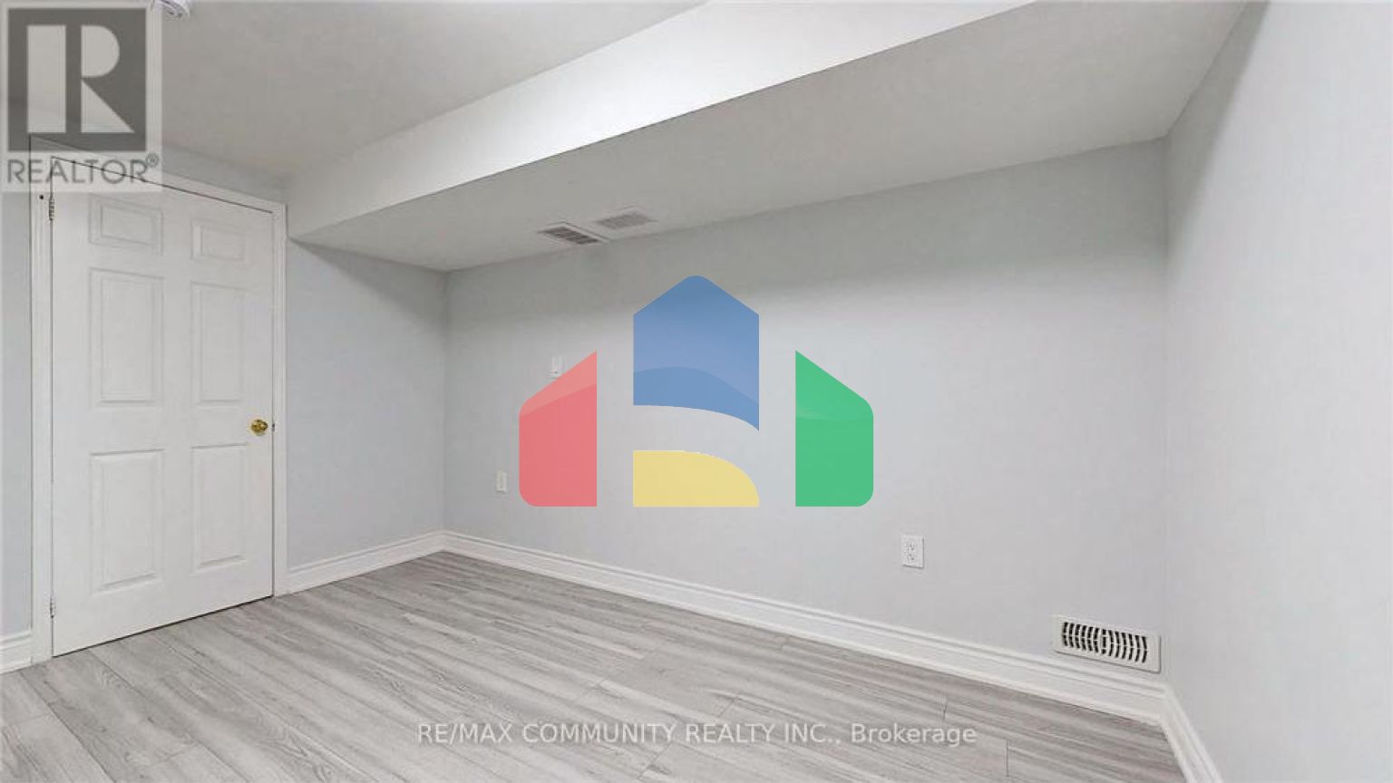 Residential - Multi-Family - Mississauga, Canada - Canada